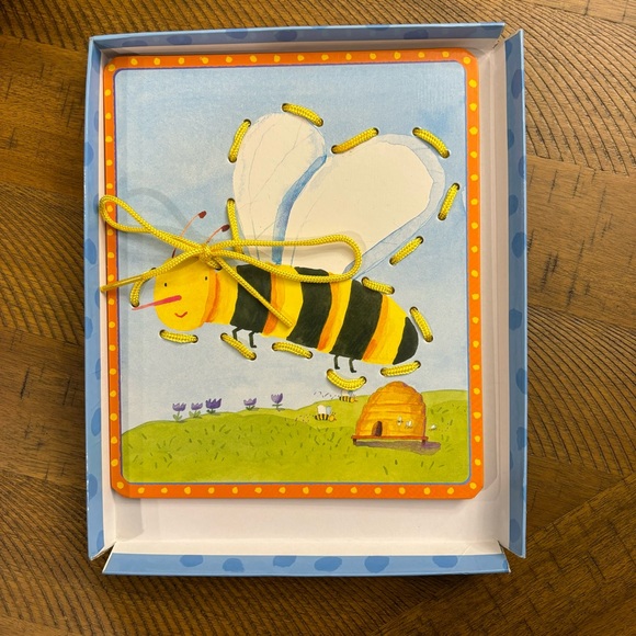 eeBoo lacing cards Friendly Bugs, discontinued, Y2K. 5 bright cards and laces. - Picture 2 of 11